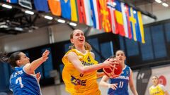 Женская сборная Украины U-18 одержала вторую победу на чемпионате Европы