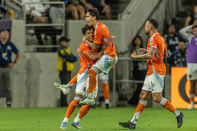 ВІДЕО. Турбо-режим. Гравець Хьюстон Динамо розігнався до 36 км/год і забив