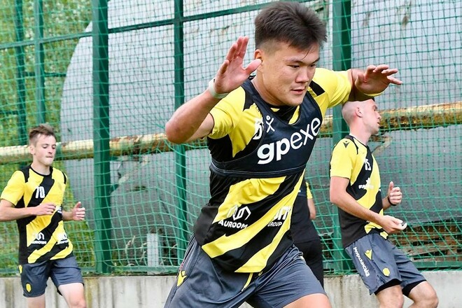 Пропустил первые тренировки. Азиатский легионер вернулся в Рух