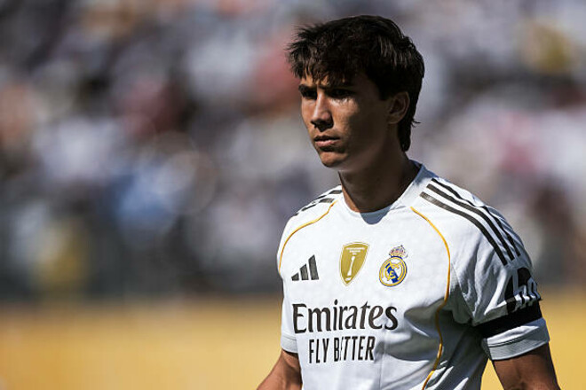 Романо подтвердил. Сенсационный футболист Реала останется в Мадриде