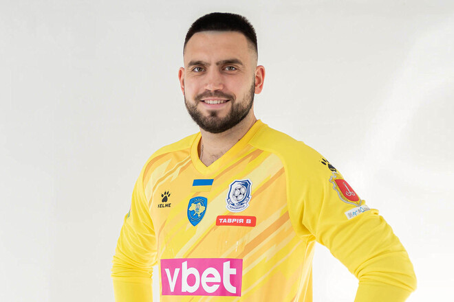 ОФІЦІЙНО. Клуб, який вилетів з УПЛ, продовжив контракт з трьома гравцями