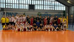 Украинцы с впечатляющим камбеком на тай-брейке победили Польшу в волейбол