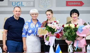 ФОТО. В НОК Украины наградили лучшую спортсменку июня 2025 года