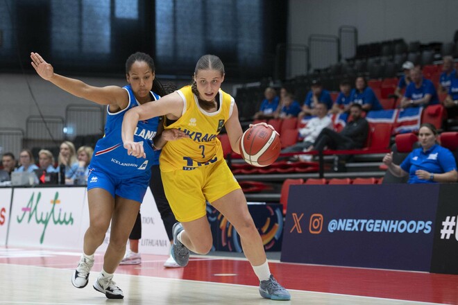 Украина U-18 уступила соперницам из Исландии и не попала в четвертьфинал ЧЕ