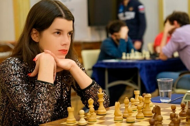 КМ по шахматам. Раунд 2: украинское дерби, победа Осьмак, неудача Ушениной