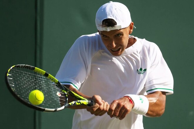 16-летний Белозерцев вылетел с юниорского Уимблдона-2025 в 1/8 финала