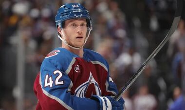 Володар Кубка Стенлі підписав новий контракт із Колорадо