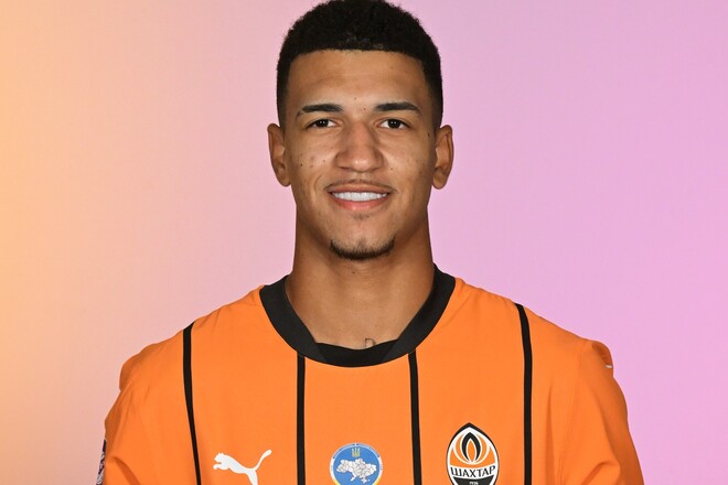 ВИДЕО. Кауан Элиас после углового удвоил перевес Шахтера в матче с Ильвесом