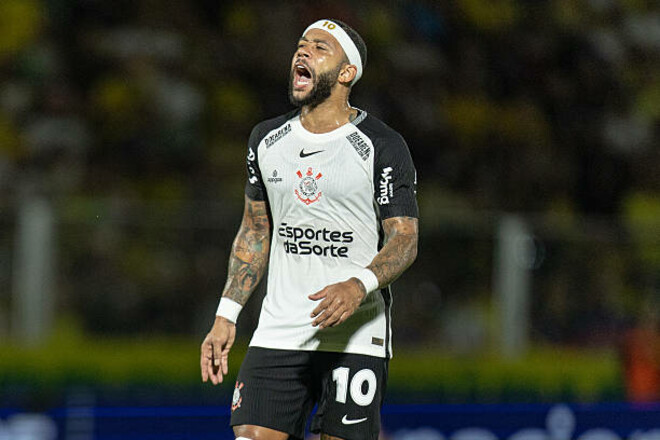 Конфлікт загострюється. Ексфорварда Барси оштрафували в Бразилії