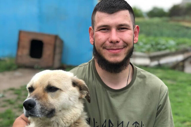 Склоним головы. Поддерживал Динамо, рисовал граффити, погиб под Бахмутом