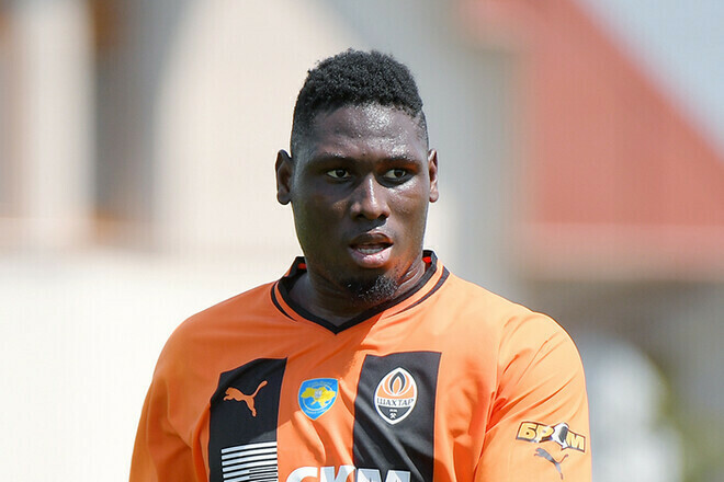 ВИДЕО. Что творит Траоре? Оформил хет-трик и сделал счет 4:0 против Бринье