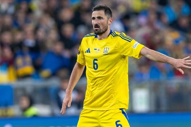 У Калюжного возник скандал с Коноплянкой. Он хотел покинуть Металлист 1925