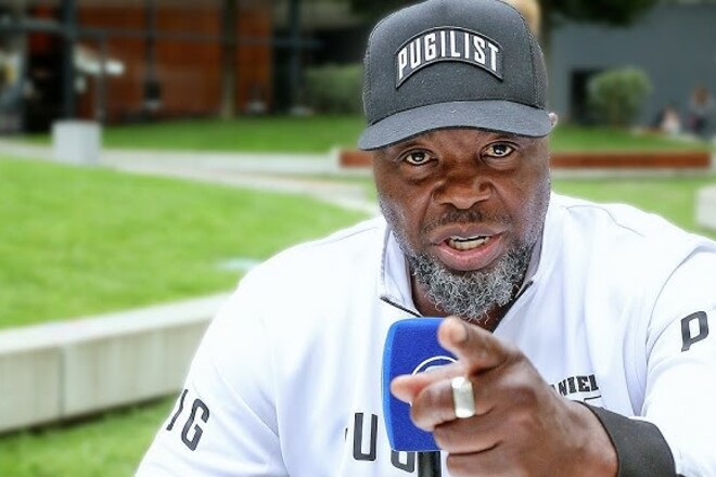 Чарльз назвал единственного боксера, который способен перебоксировать Усика