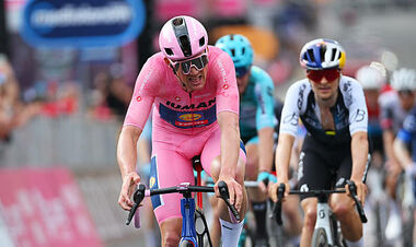 Giro d'Italia 2025. Победителем пятого этапа стал Мадс Педерсен
