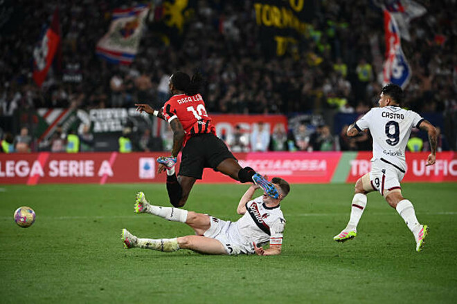 Бой за кубок и евроарену. Болонья в Риме одолела Милан