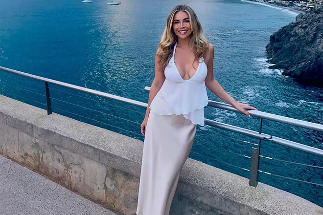 ФОТО. Приголомшлива блондинка обдурила футболіста Наполі на мільйони