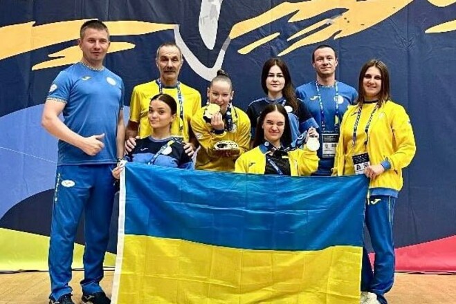 Повний комплект. Українські пара-бадмінтоністи чудово виступили у Дубаї