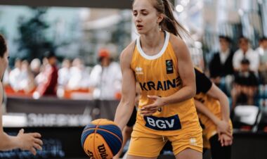 Сборная Украины по баскетболу 3х3 вышла в плей-офф этапа Женской серии