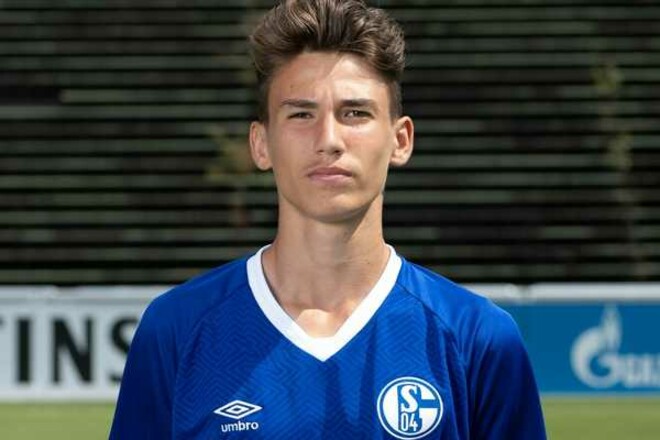 Верес изучает возможность подписания экс-игрока Шальке