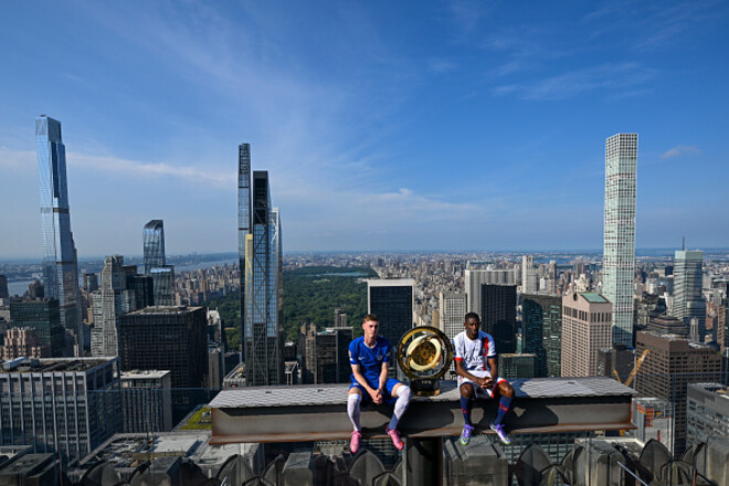 ВИДЕО. Раскрыт секрет фото Палмера и Дембеле на высоте 70-го этажа