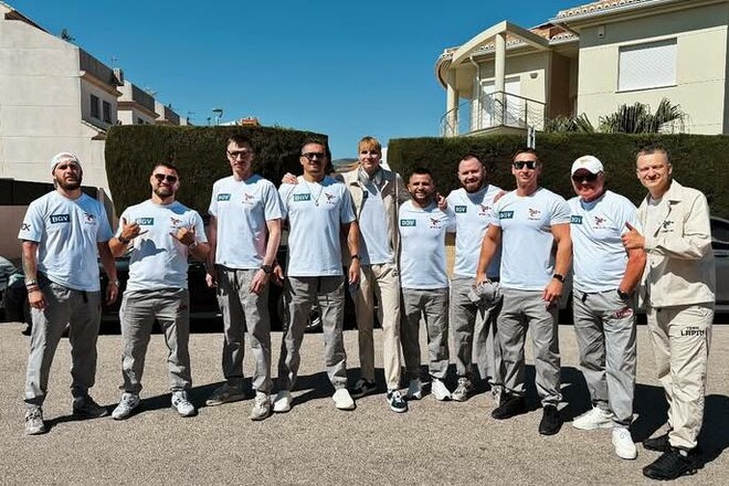 ФОТО. «Наступна зупинка – Лондон». Усик завершив тренувальний табір