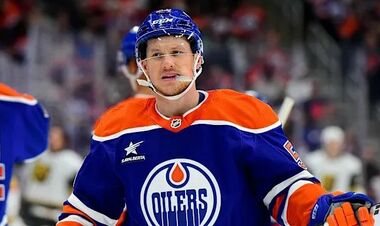 Финалист Кубка Стэнли перешел в последнюю команду НХЛ