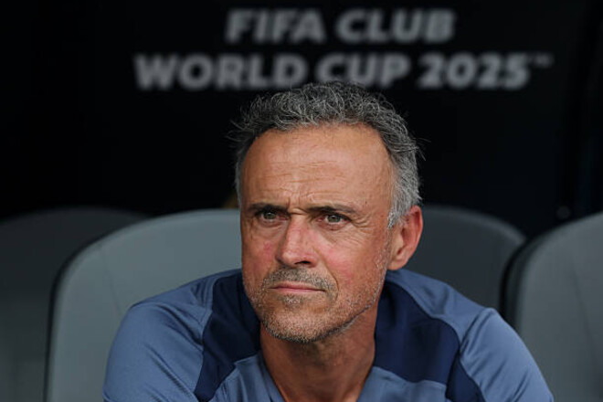 ПСЖ при Энрике лишь второй раз проиграл матч с разницей в три мяча