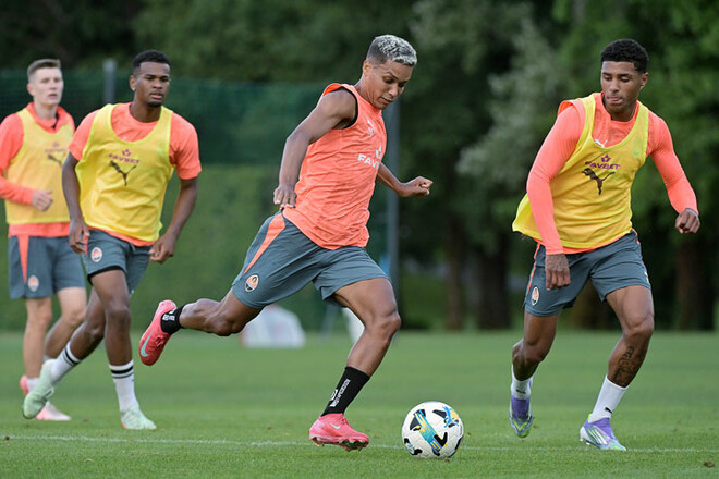 ФОТО. Тренировка Шахтера. Марлон с командой, идет подготовка к Ильвесу