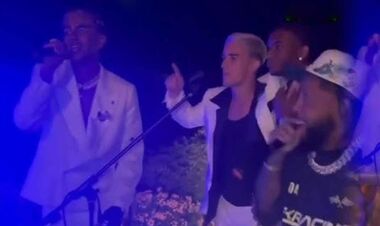 ВІДЕО. Футболіст Барселони зачитав реп з відомим артистом