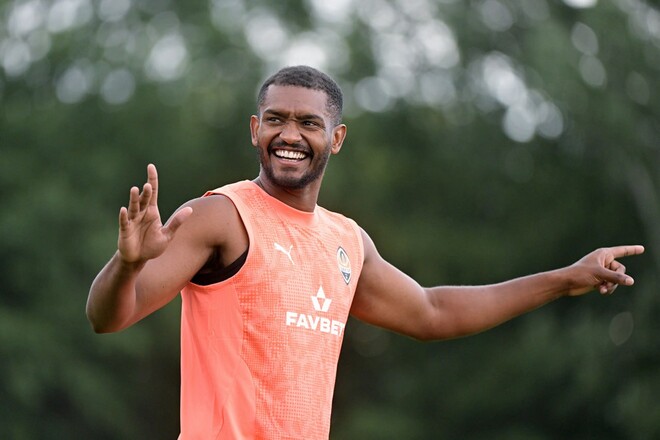 ФОТО. Марлон Сантос провел первую тренировку после возвращения в Шахтер