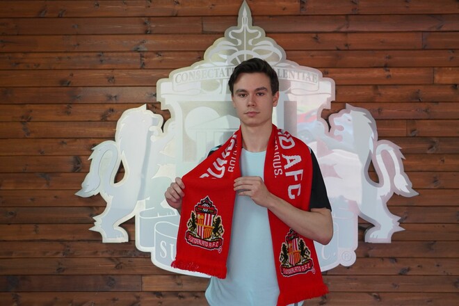 Клуб АПЛ взяв на збори 20-річного українця. Він вже підписав контракт