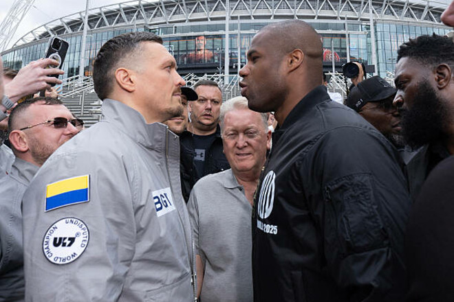 VIDEO. Usik and Dubois held a duel of views in the center of London