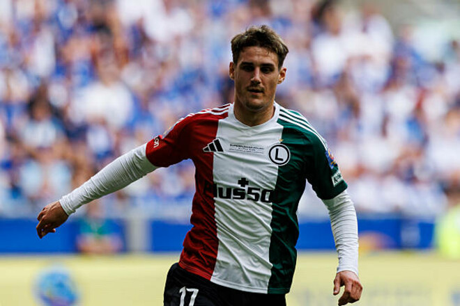 He criticized power. Dynamo's ex-folder refused to fly to the Euro Cup match