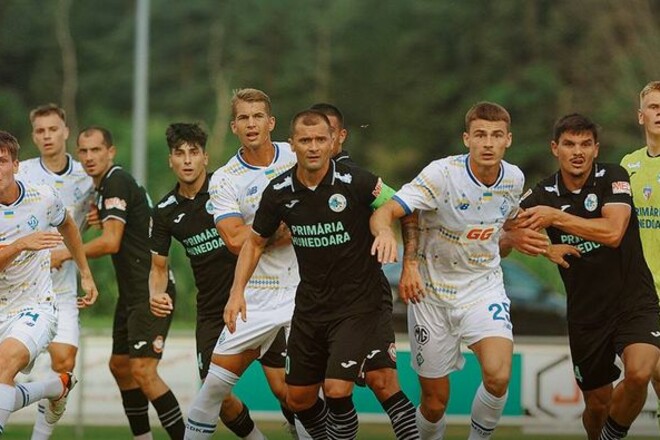 Невыразительные резервисты. Динамо не смогло забить Корвинулу