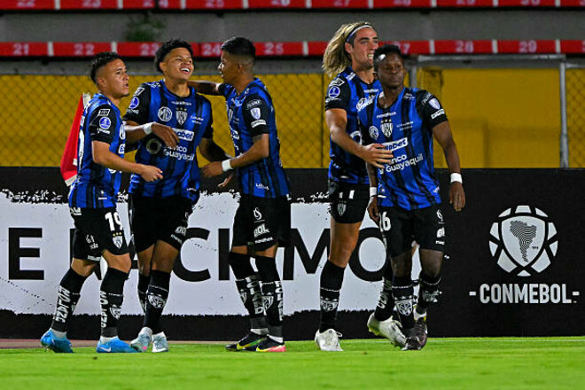 Команда из Эквадора в 13-й раз с 2013 года победила бразильский клуб