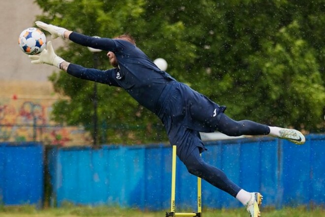 Дубль Кисленко. Інгулець у контрольному матчі обіграв Металіст