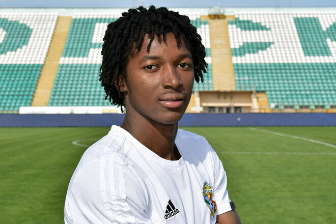 Клуб УПЛ подписал легионера, от которого отказалось Динамо