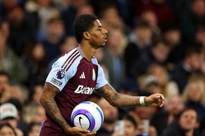Barcelona resumed negotiations on English forward