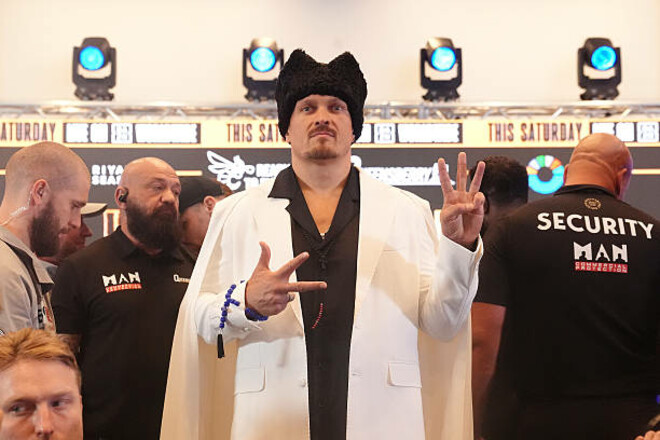 Эгис КЛИМАС: «Пока я спал, Усик дважды победил Фьюри. Как вам такое?»