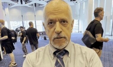Катмен Усика: «Он навязывает темп, в котором соперники не могут работать»