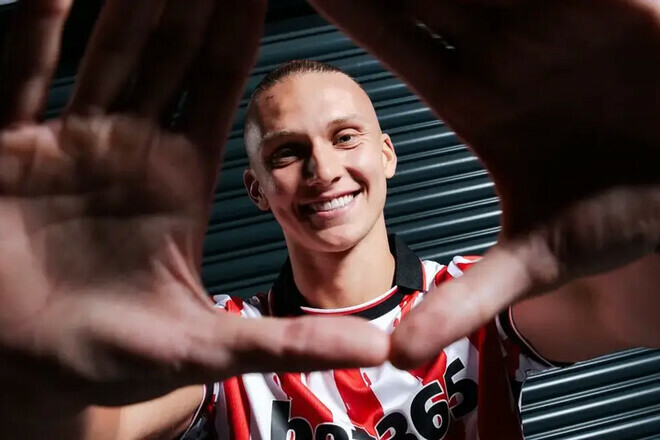 Тренер Сток Сити не позволил Таловерову дебютировать за клуб. Есть причина