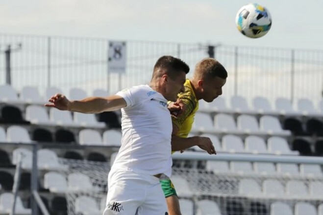 Колос і СК Полтава проводять товариський  матч в Ковалівці