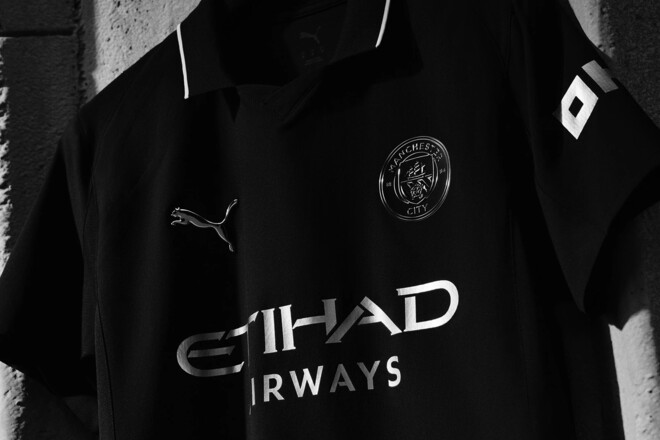 ВИДЕО. Ман Сити презентовал новую выездную форму на следующий сезон