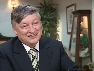 Илюмжинов предложил Карпову пост вице-президента ФИДЕ