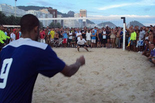 В Рио-де-Жанейро стартовал чемпионат по пляжному футболу