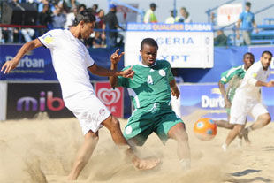 BSWW Tour Oman. Пляжный футбол в действии