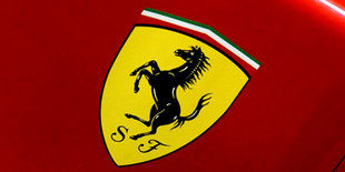 Завтра Ferrari представит новый автомобиль