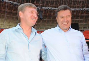 Янукович благодарит команду