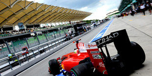 Гран При Малайзии стартует на час раньше