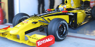 Renault ведет переговоры со спонсорами